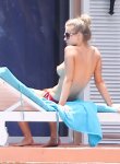 Joanna-Krupa-Topless-Bikini-Poolside-Miami-kanoni-tv-04.jpg