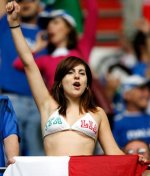 tifosa_italia_01_ap.jpg