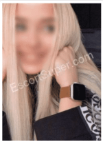 Laura 2.png