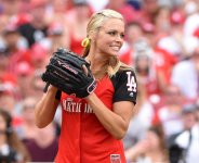 Jennie-Finch-4.jpg