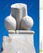 pene-statua-di-pietra-del-fallo-delos-grecia-39146159.jpg